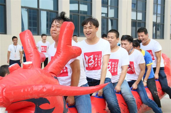 平时威风周围的飞龙，，，，，今天有点萌萌哒呢！