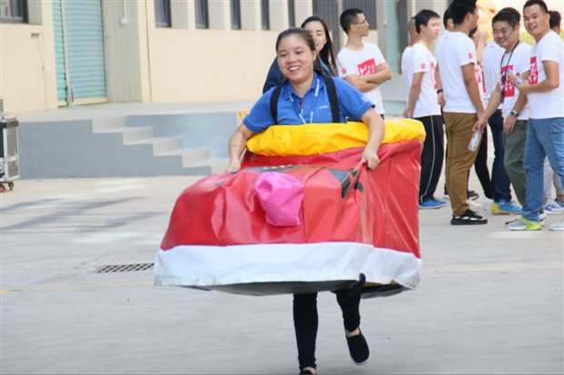 看我多了一只“快乐的大脚”，，，，，瞬间脚底生风！